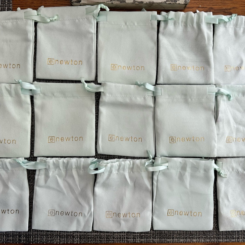 eNewton Light Green Drawstring Pouches